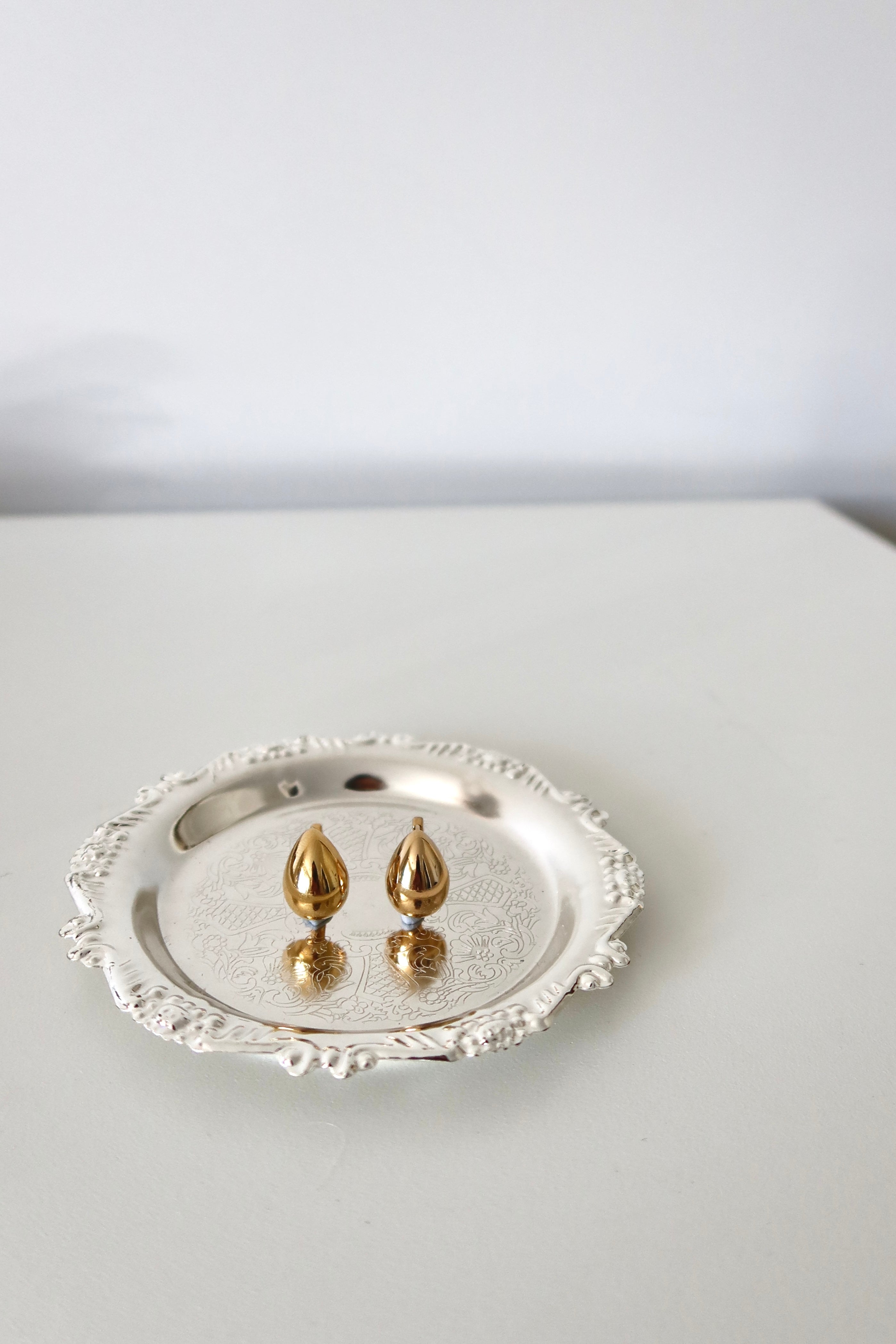 Chloe Teardrop Hoops - Gold Vermeil