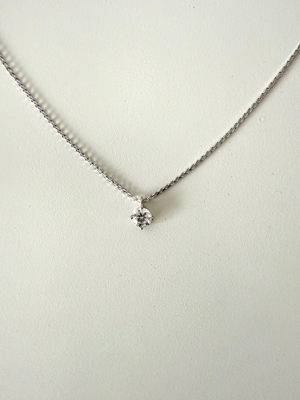 Noa necklace - 18k white gold