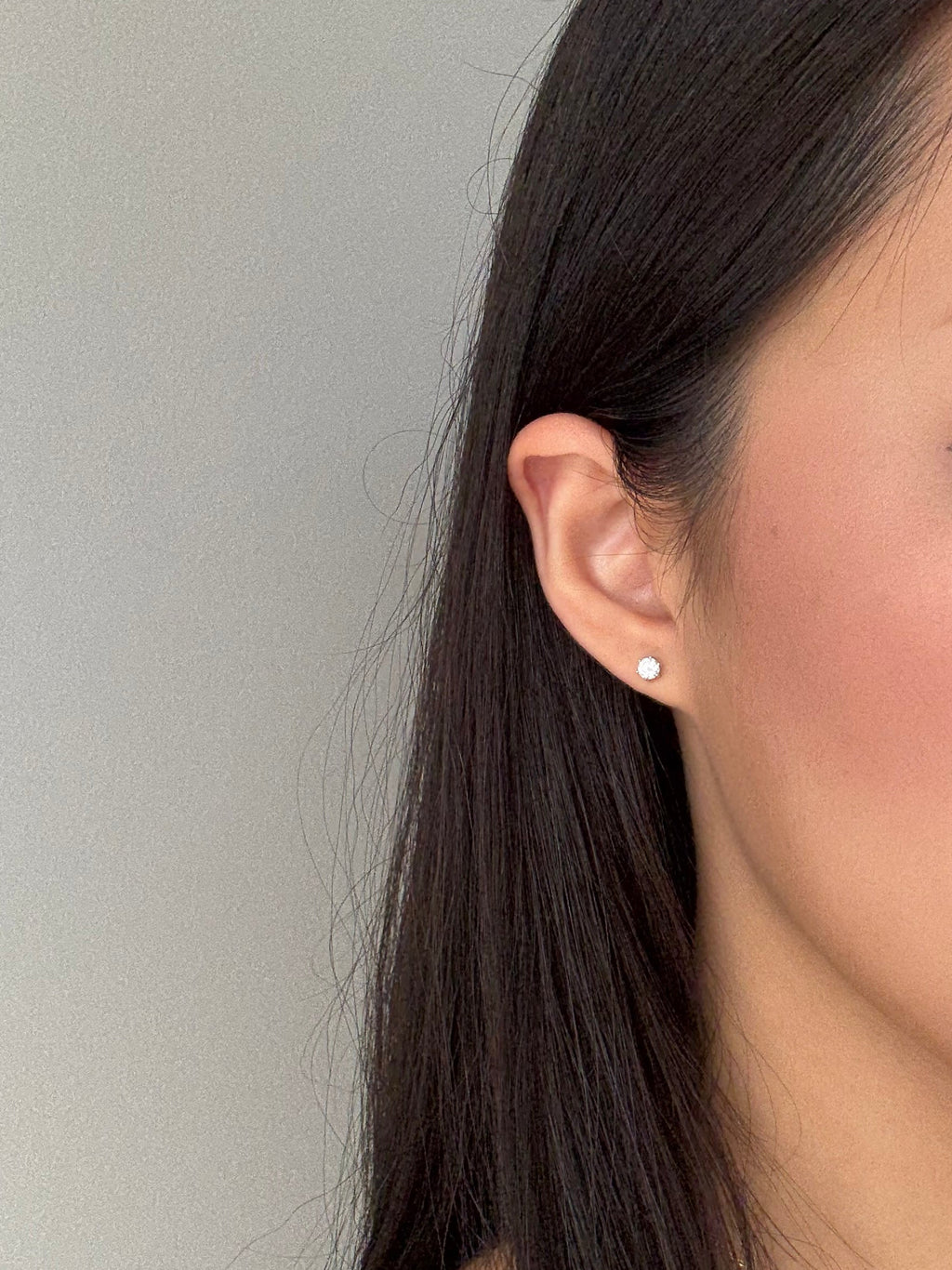 Nickole Earrings - Round