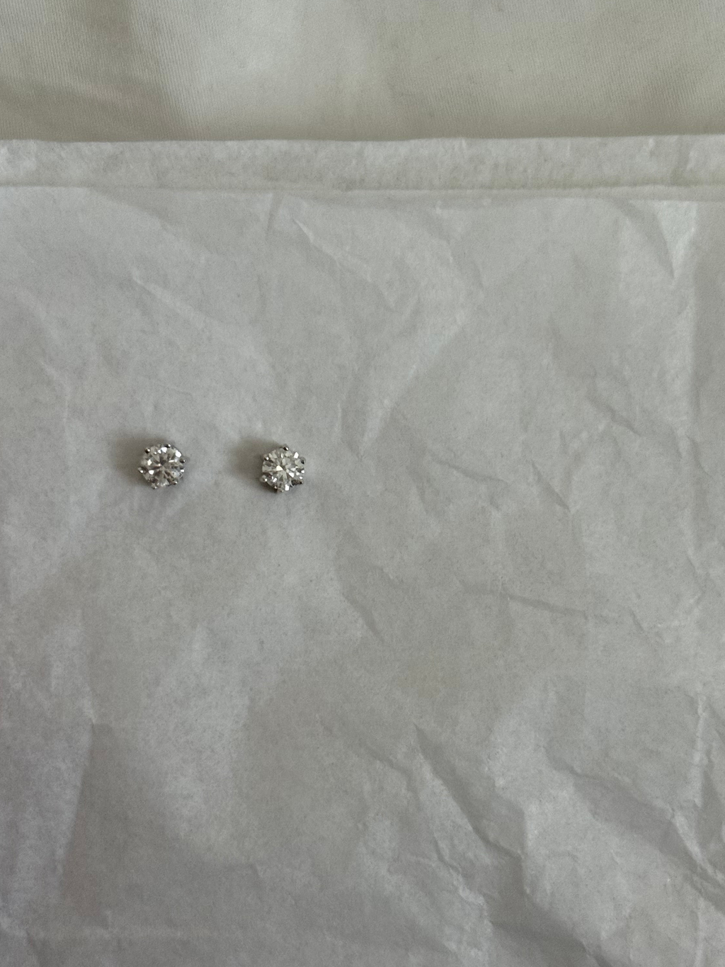 Nickole Earrings - Round