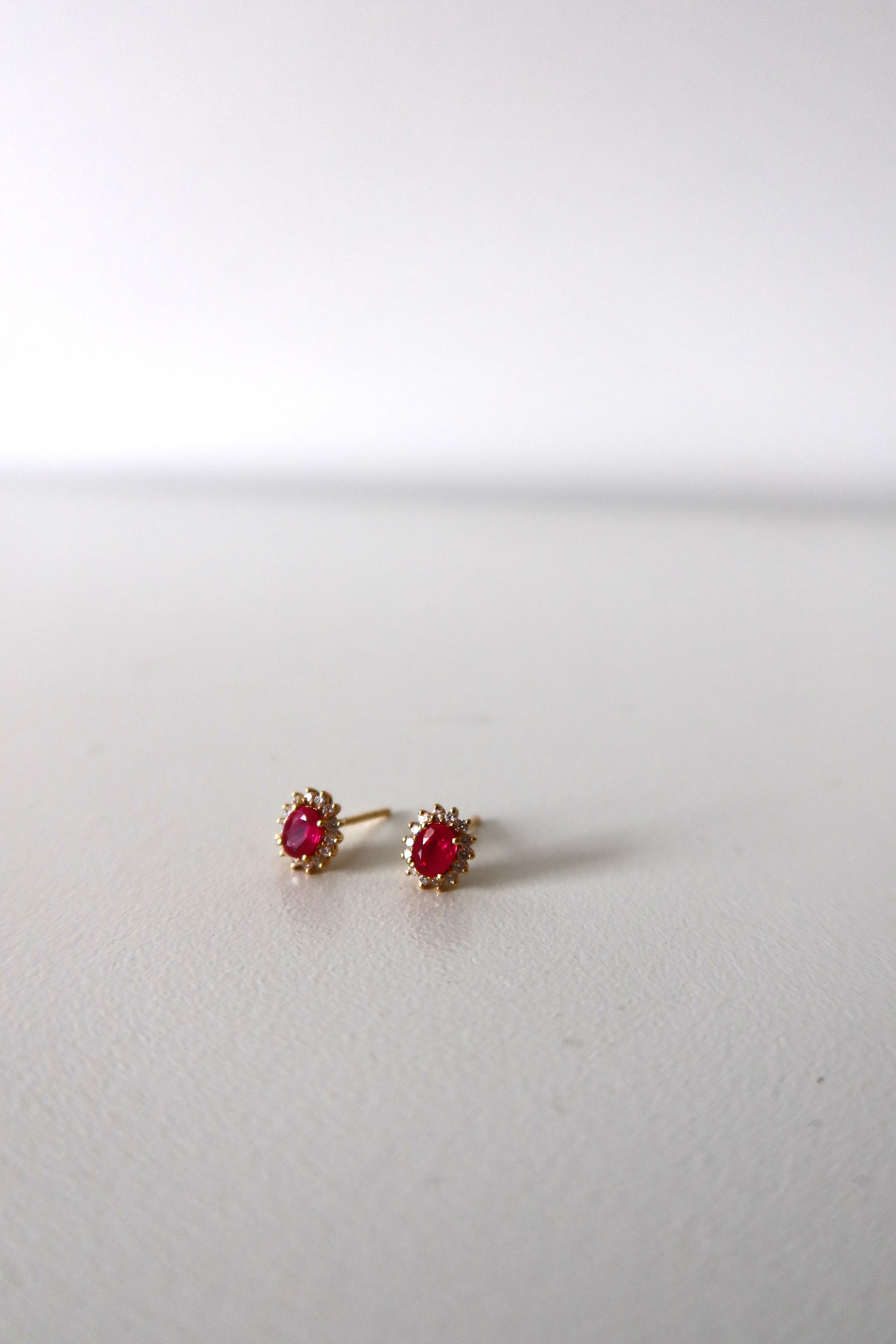 Elizabeth Earrings - 18k Yellow Gold