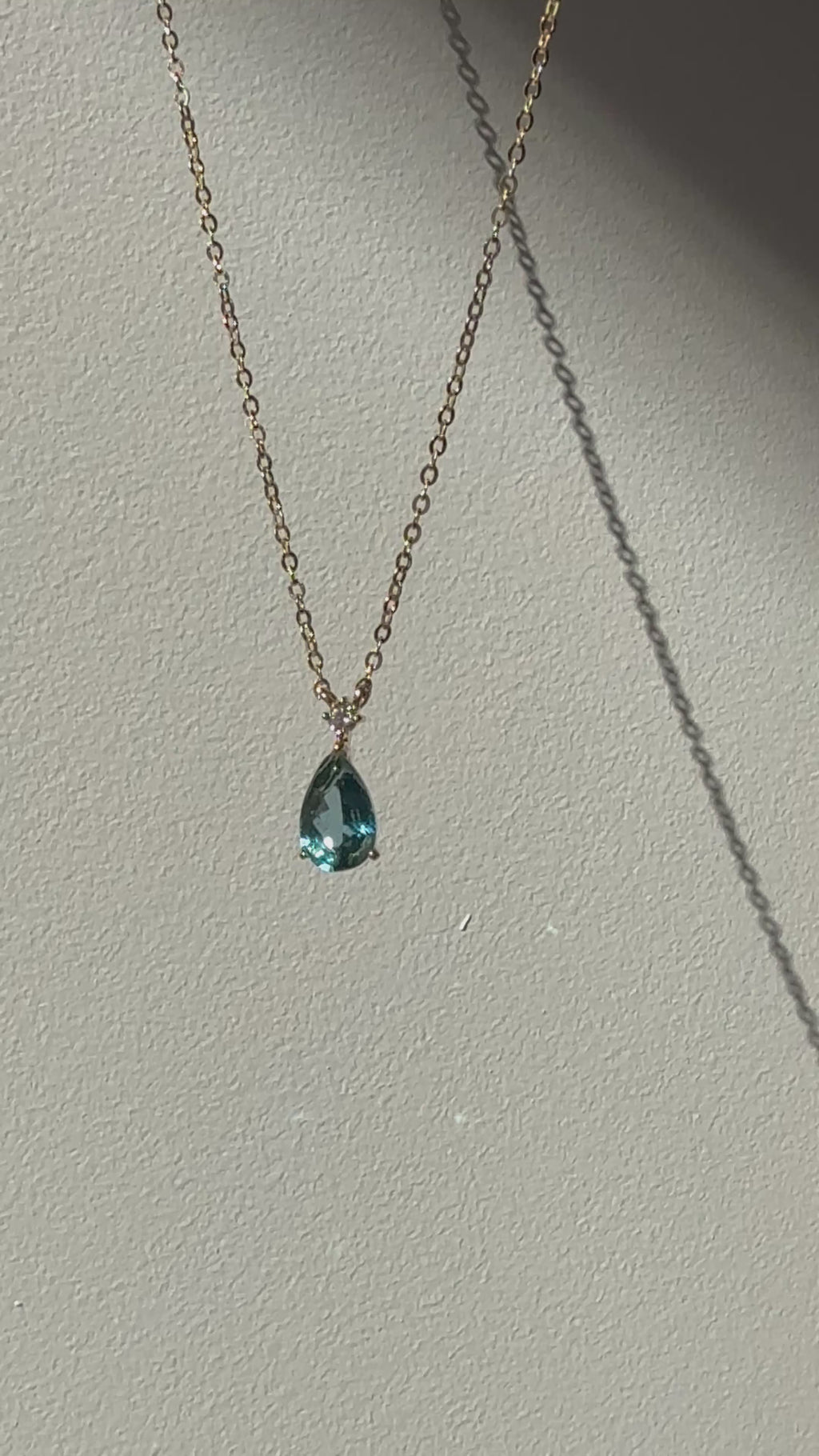 Jasmine Necklace - 9k Gold