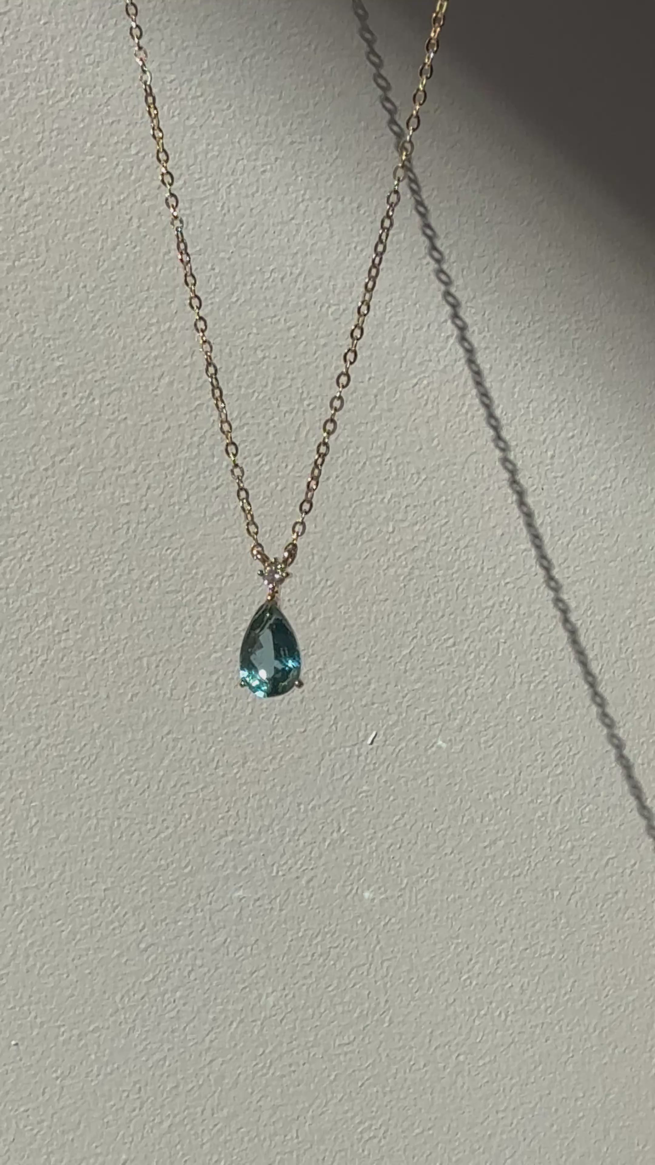 Jasmine Necklace - 9k Gold